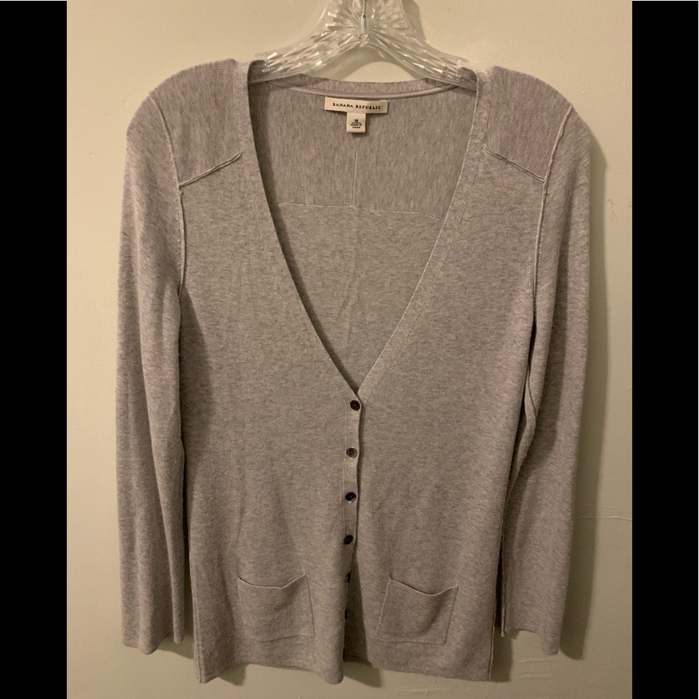 BANANA REPUBLIC Soft Gray V Neck Button Down Cardigan
